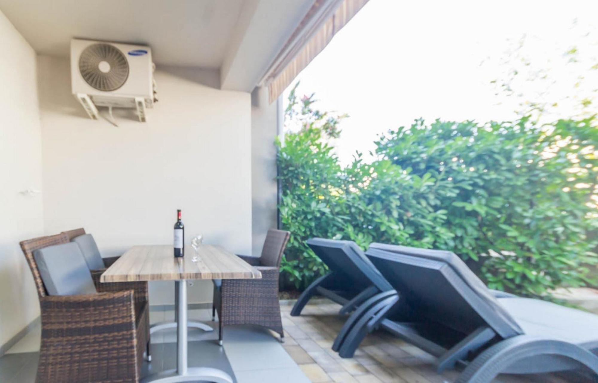 Apartments In Njivice/Insel Krk 13314 外观 照片