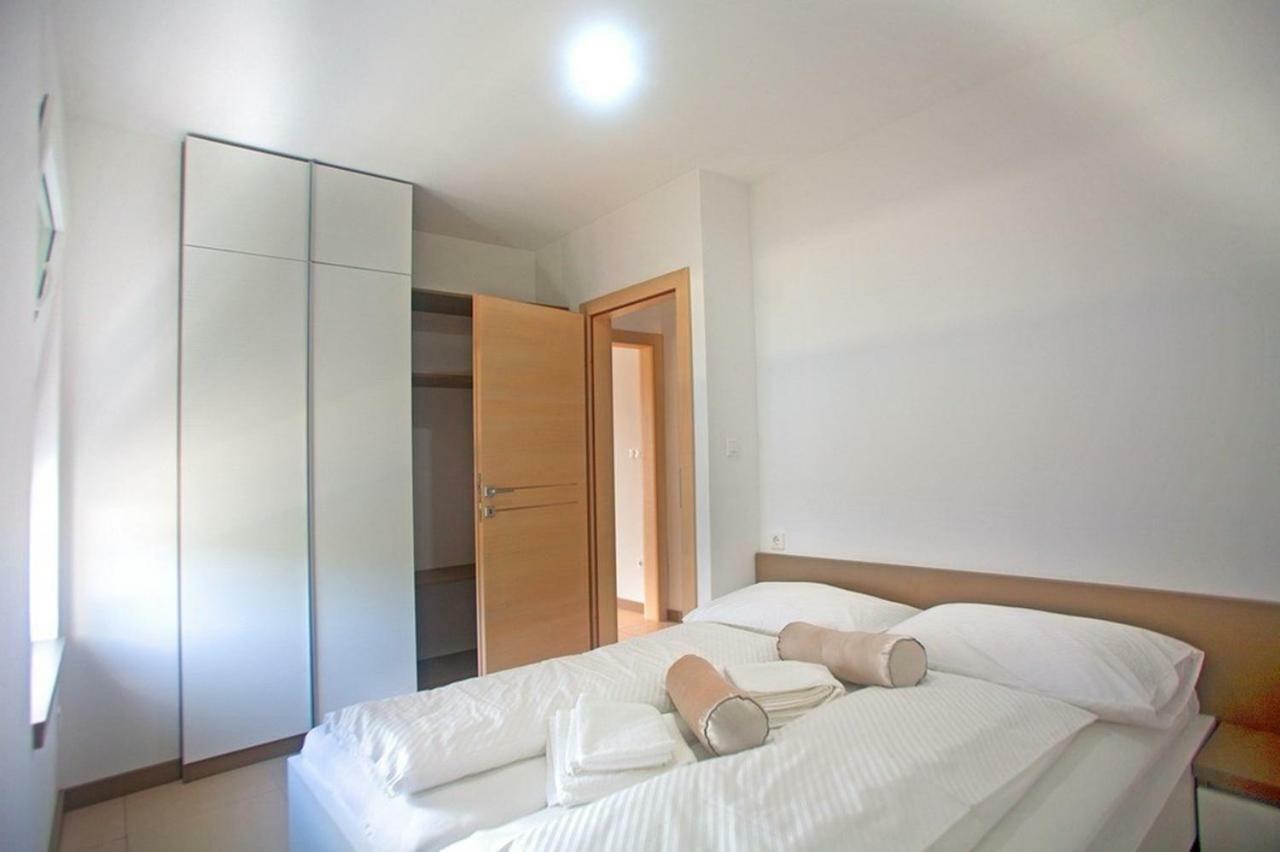 Apartments In Njivice/Insel Krk 13314 客房 照片